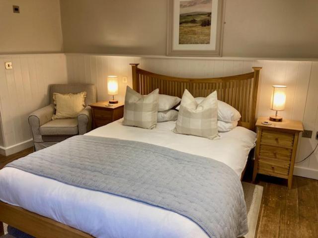 Wheelwrights Arms Country Inn & Pub Limpley Stoke Buitenkant foto