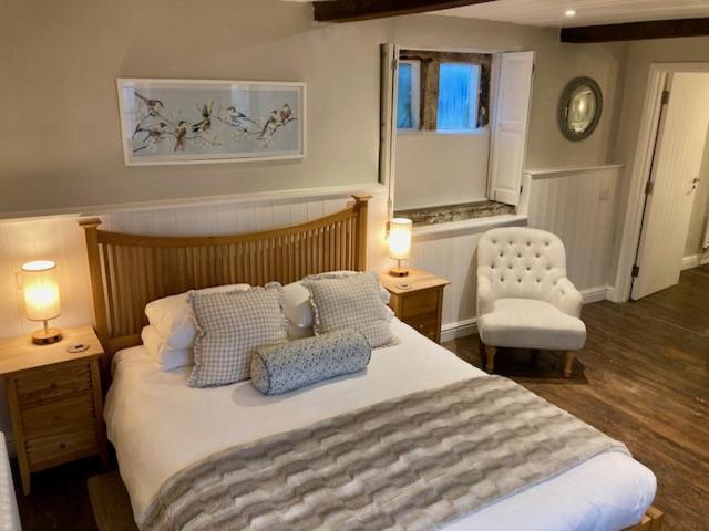Wheelwrights Arms Country Inn & Pub Limpley Stoke Buitenkant foto